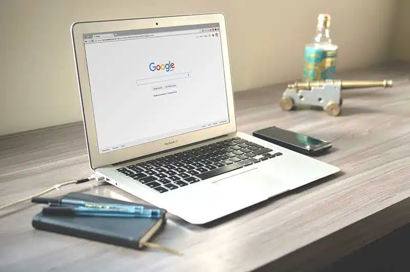 Google fights to be social
